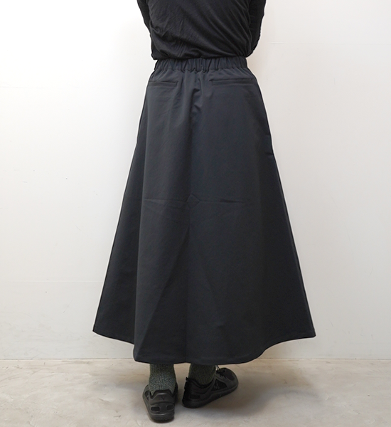 【nanamica】ナナミカ women's ALPHADRY Skirt "Black"