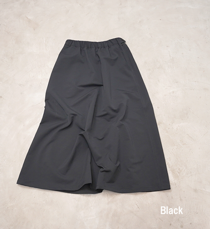 【nanamica】ナナミカ women's ALPHADRY Skirt "Black"