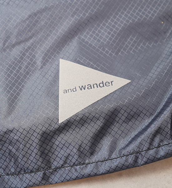 【and wander】アンドワンダー sil sacoche "3Color"