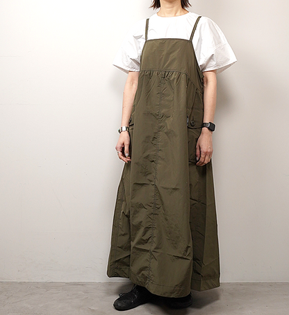 【and wander】アンドワンダー oversized cargo dress "2Color"