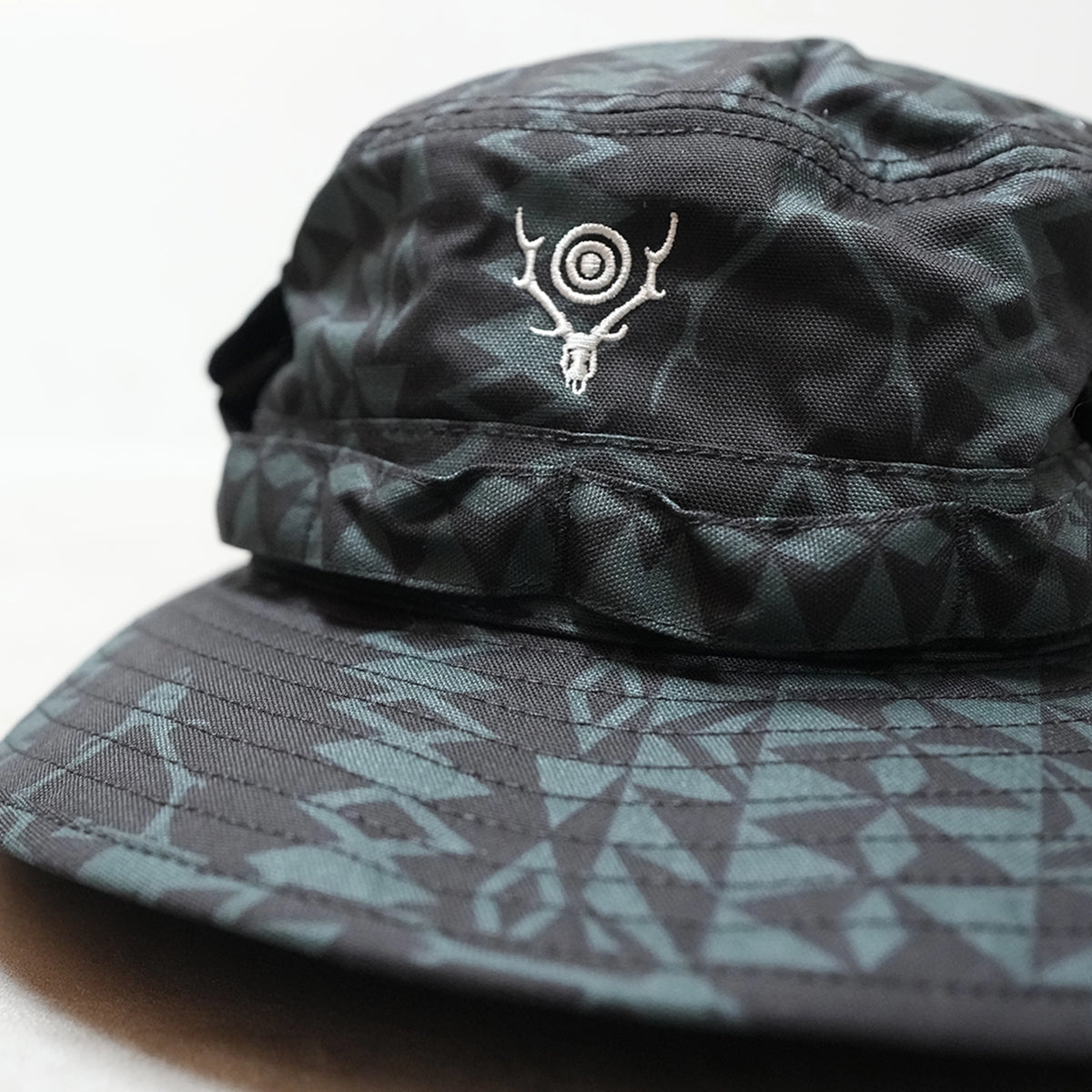 【South2 West8】サウスツーウエストエイト 〈SOUTH2 WEST8〉x〈COLUMBIA PFG〉 Logriver™ Booney Hat  "2Color"