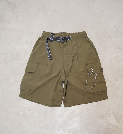 【and wander】アンドワンダー oversized cargo short pants "Khaki"