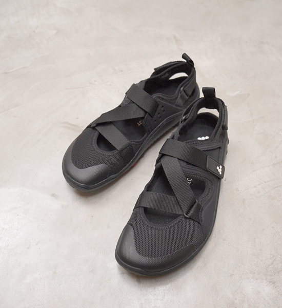 【VIVOBAREFOOT】ヴィヴォ ベアフット men's Tracker Sandal "Obsidian"