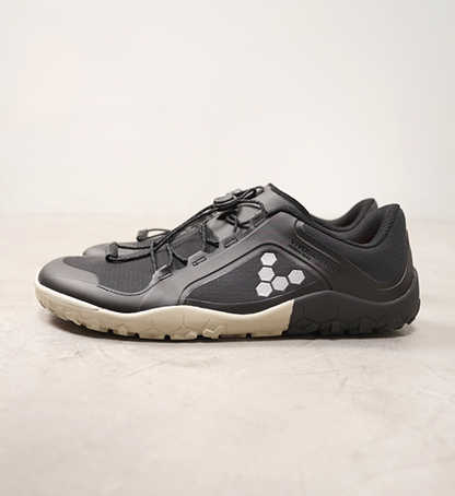 【VIVOBAREFOOT】ヴィヴォ ベアフット women's Primus Trail Ⅲ All Weather FG "Obsidian"