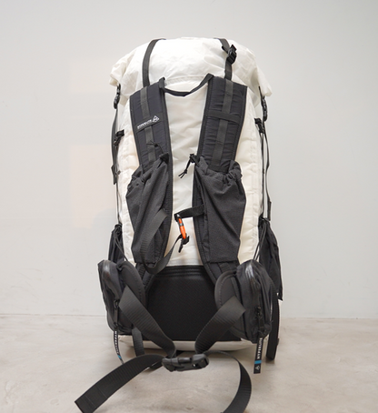 【Hyperlite Mountain Gear】ハイパーライトマウンテンギア Waypoint 35 ”White”