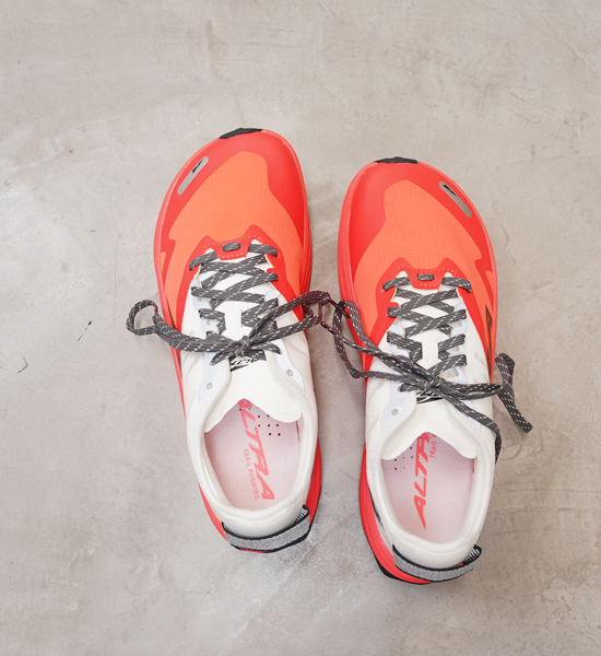 ALTRA アルトラ Mont Blanc Carbon ローンピーク トレイル ALTRA アルトラ Mont Blanc Carbon ローンピーク トレイル