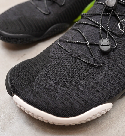 【VIVOBAREFOOT】ビボベアフット men's Motus Flex "Obsidian"