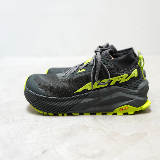【ALTRA】アルトラ women's Olympus 275 "Black×Gray"