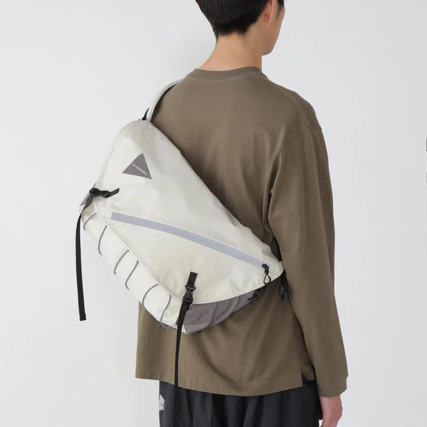 【and wander】アンドワンダー ocean rip messenger bag ”2Color”