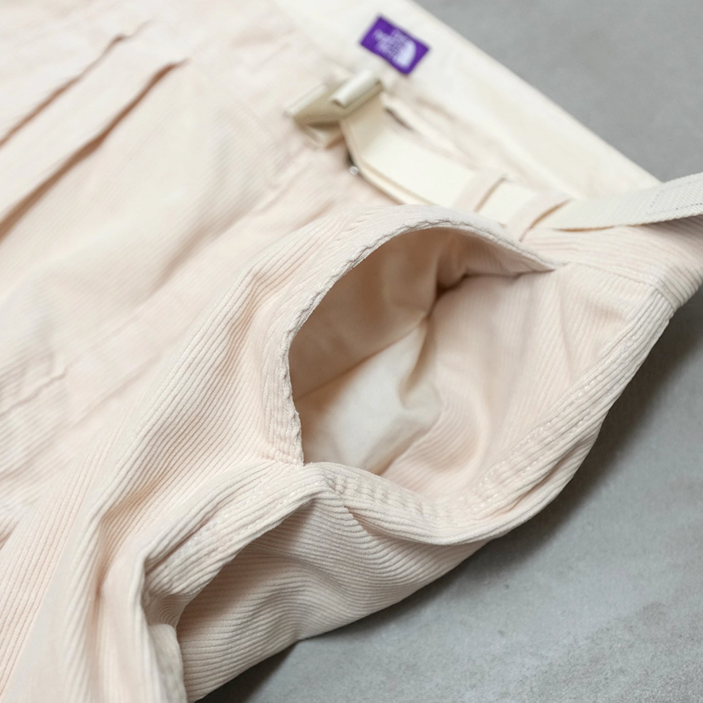 【THE NORTH FACE Purple Label】ノースフェイスパープルレーベル women's Corduroy Wide Straight Field Pants "Ivory"