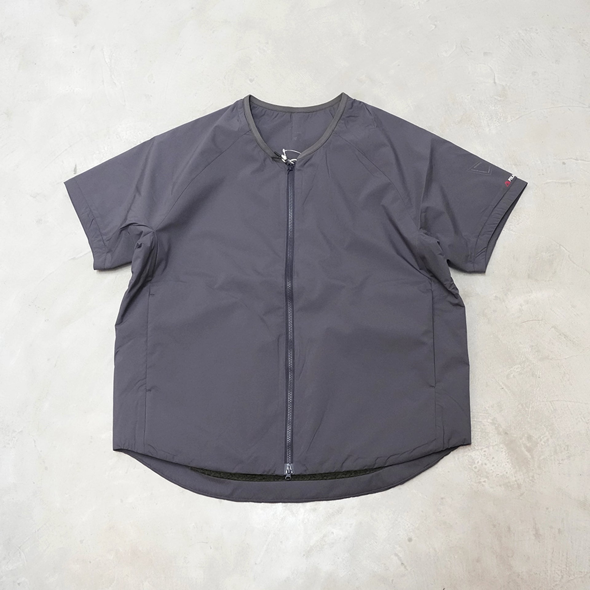 ジャケット・アウター atelierbluebottle ALPHA SHORT SLEEVES atelierBluebottle, ALPHA SHORT SLEEVES 2024 | P