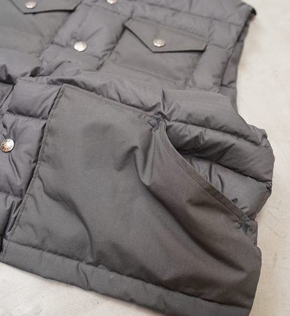 【THE NORTH FACE PURPLE LABEL】ノースフェイスパープルレーベル  women's Ripstop Short Sierra Vest "Asphalt Gray"