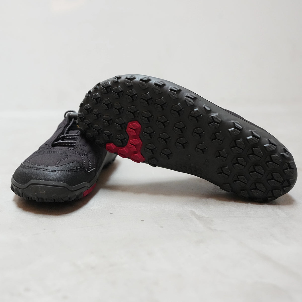 【VIVOBAREFOOT】ヴィヴォ ベアフット men's Tracker Tova Sneaker "Eclipse"