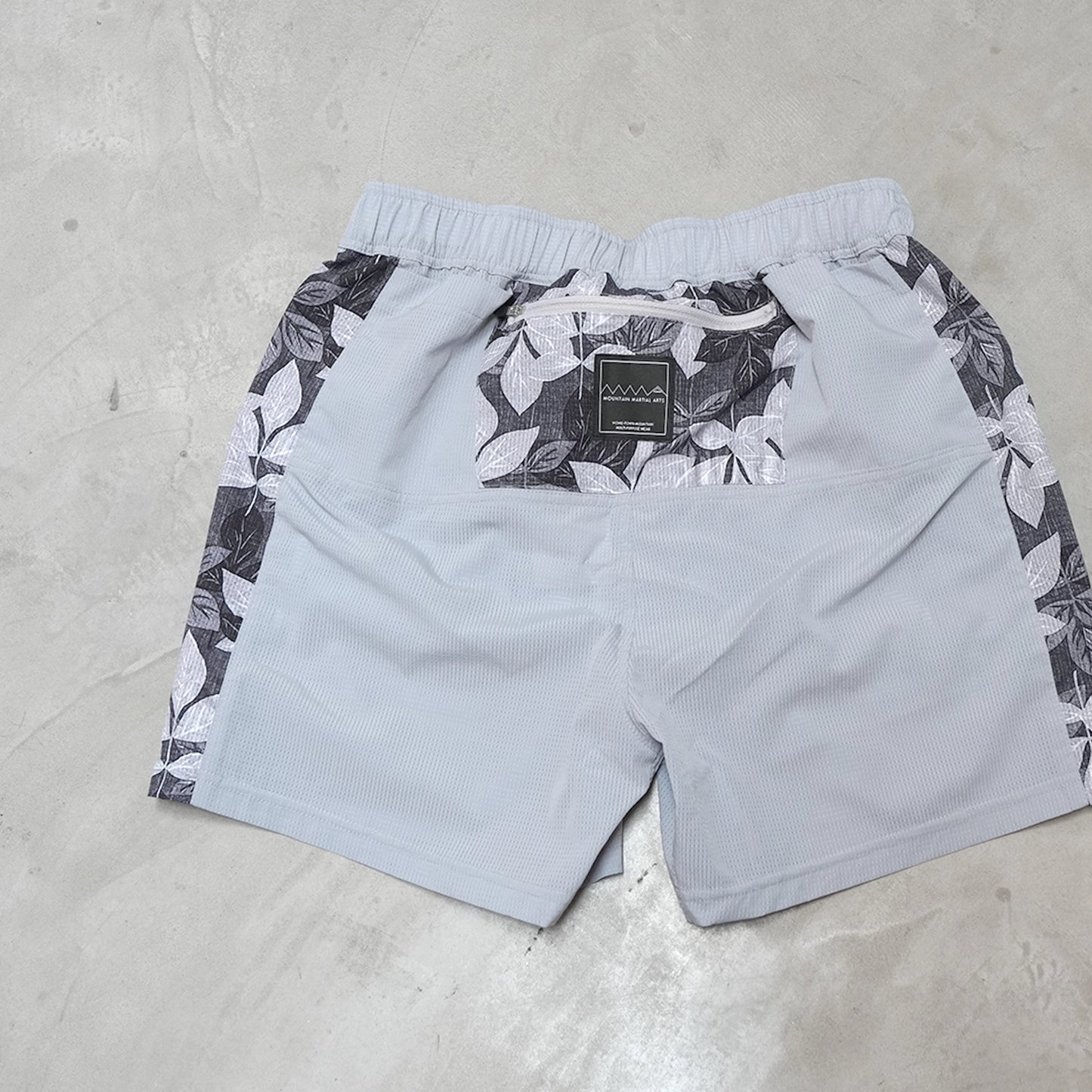 【Mountain Martial Arts】マウンテンマーシャルアーツ  unisex MMA Side Graphic Run Shorts “2Color”