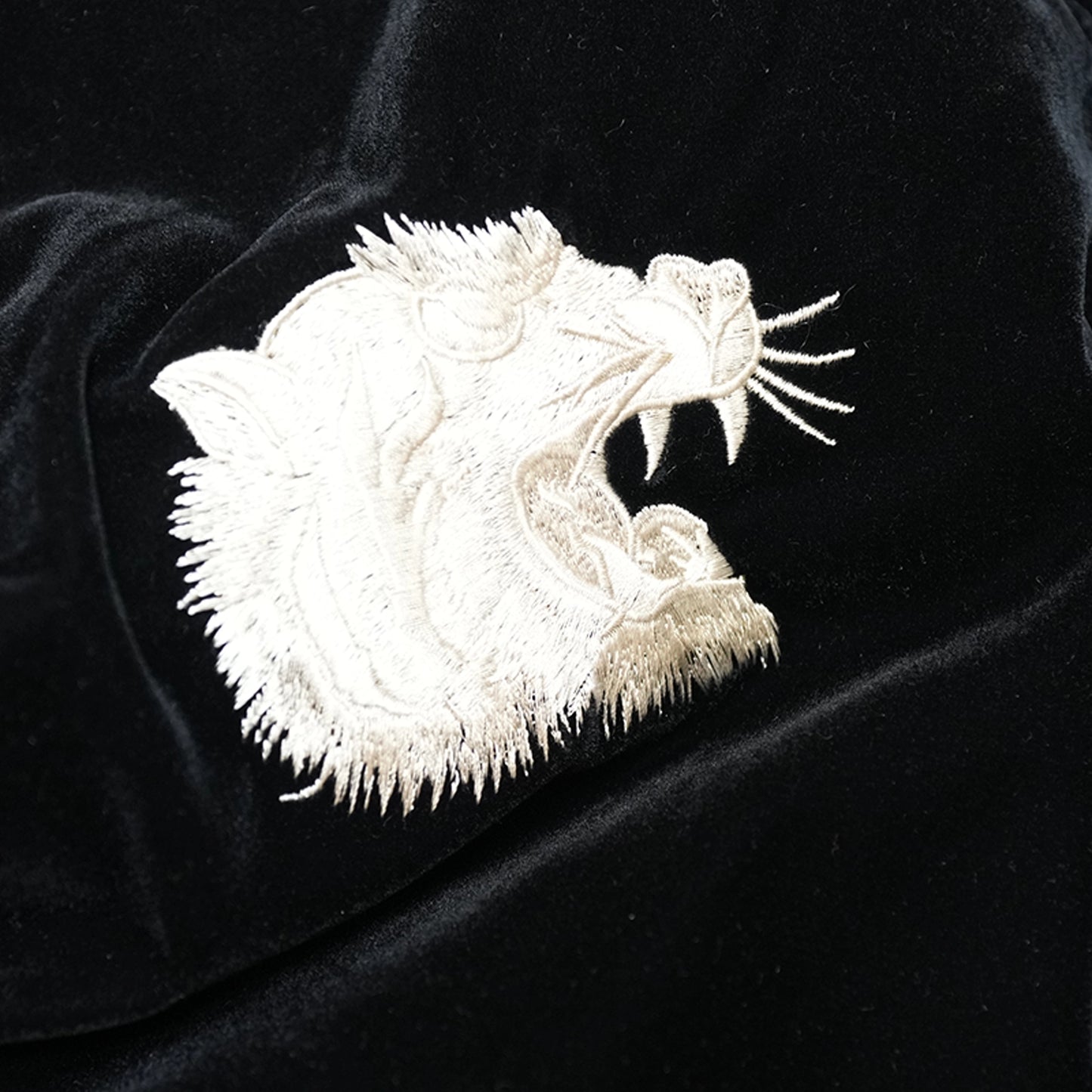 【TAION】タイオン unisex Japan Special Reversible Sukajan Down Jacket "Black×Silver×Beige"