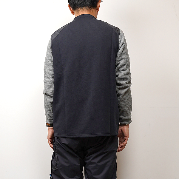 【HOUDINI】フーディニ men's Moonwalk Vest "True Black"