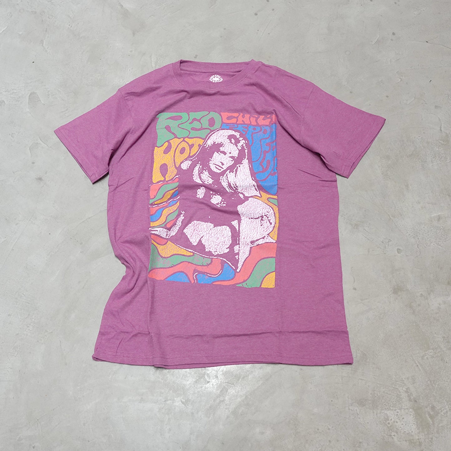 【MUSIC TEE】 R.H.C.P 'Kneelinng Girl' Tee "Pink" ※ネコポス可