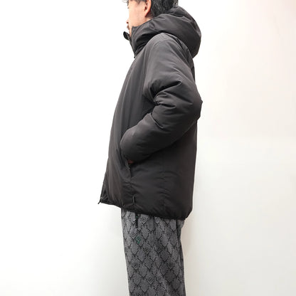 【South2 West8】サウスツーウエストエイト men's Insulator Zipped Parka-Peach Skin "Black"