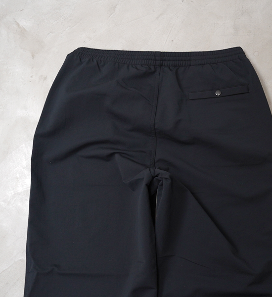 【nanamica】ナナミカ men's ALPHADRY Jogger Pants "Black"