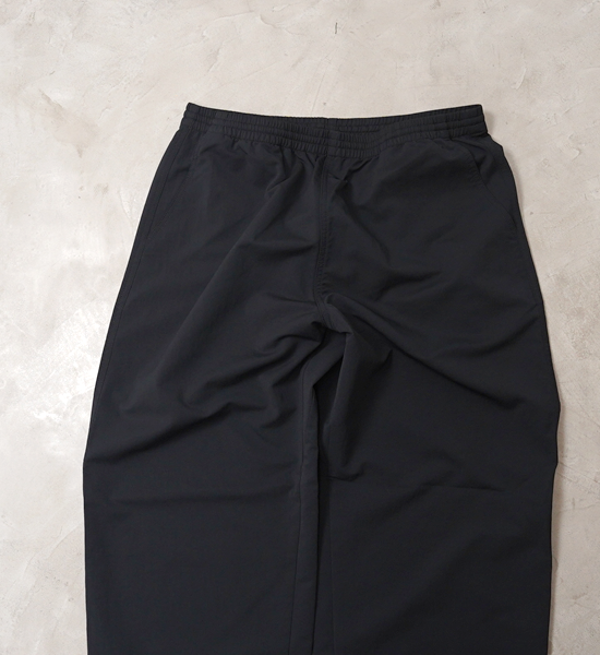 【nanamica】ナナミカ men's ALPHADRY Jogger Pants "Black"