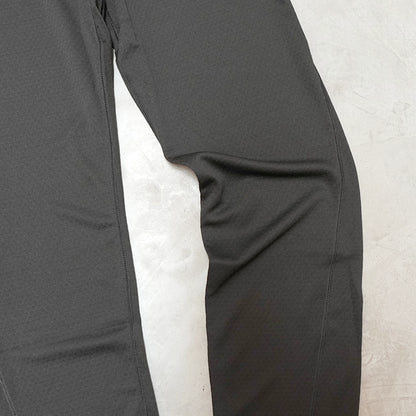 【patagonia】パタゴニア Kids Capilene Midweight Bottoms "Black" ※ネコポス可