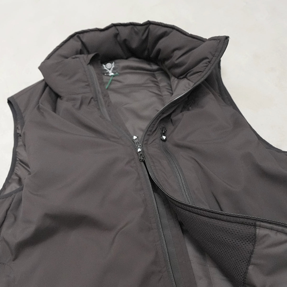 South2 West8 サウスツーウエストエイト Insulator Vest-Poly Peach South2 West8 サウスツーウエストエイト Insulator Vest-Poly Peach