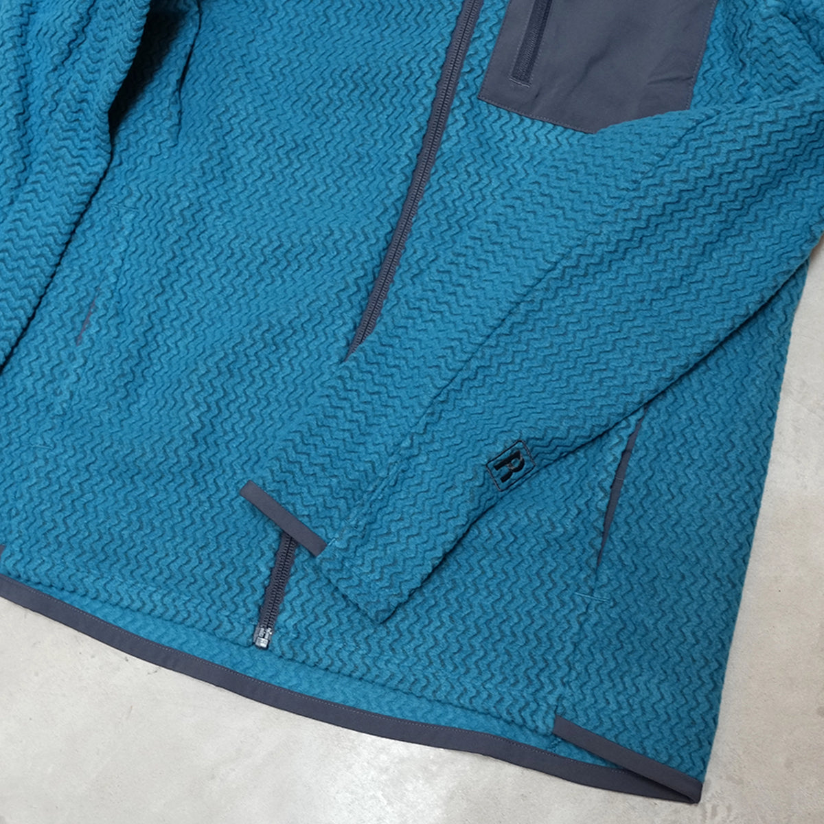 【patagonia】パタゴニア Kids' R1 Air Full-Zip Jacket "2Color"