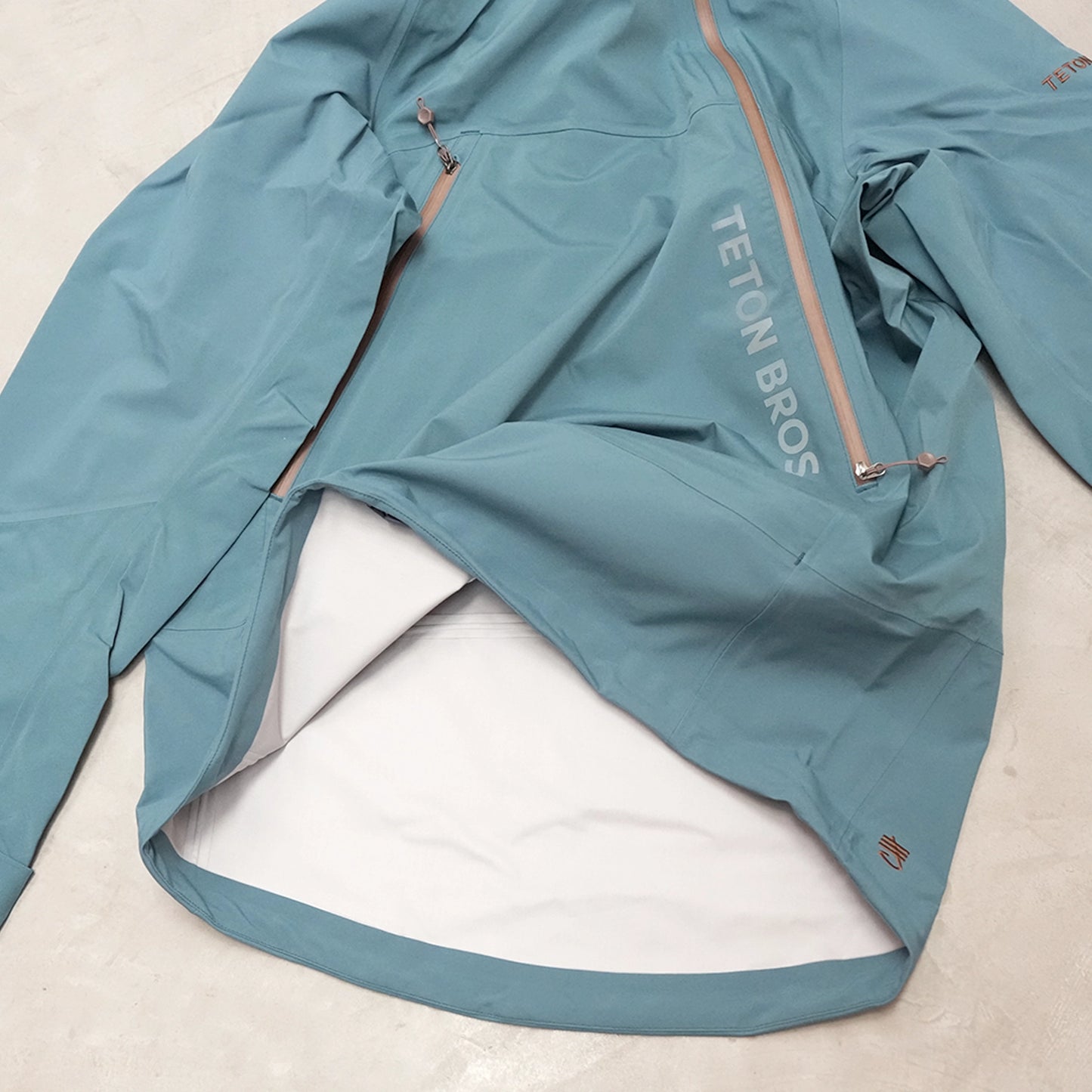 【Teton Bros】ティートンブロス unisex Tsurugi Jacket "2Color"