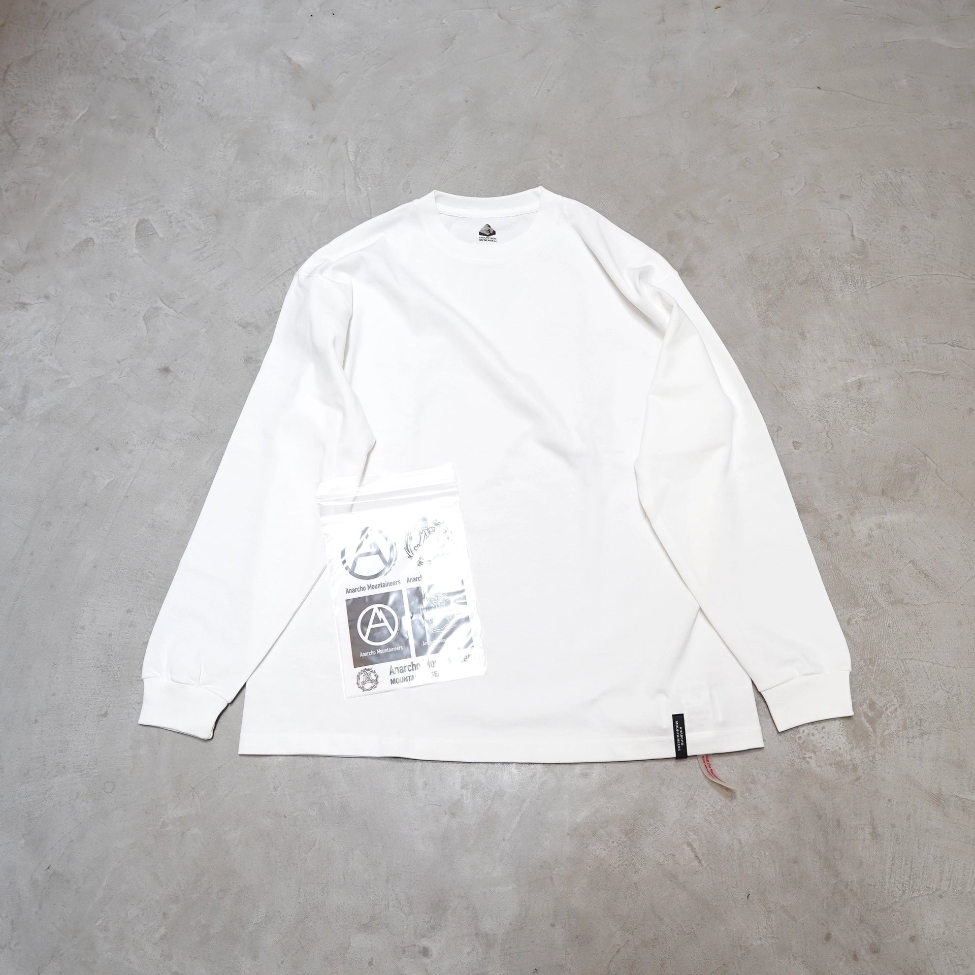 33_b2cc5d54-7e03-4aaa-a612-