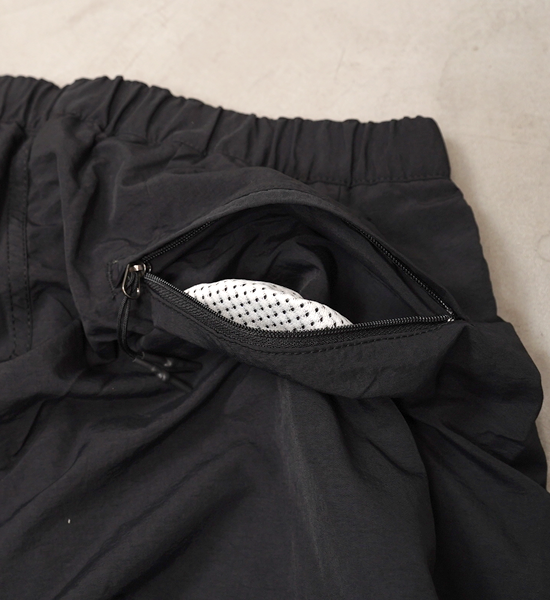 【THE NORTH FACE PURPLE LABEL】ノースフェイスパープルレーベル men's Nylon Tussah Field Pants "Black"