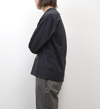 【and wander】アンドワンダー women's hybrid warm pocket LS T "Black"