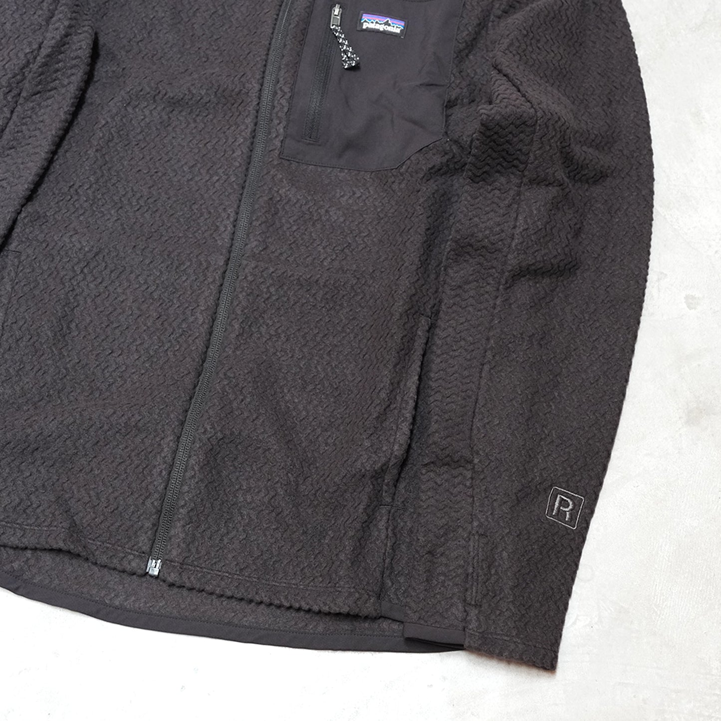 【patagonia】パタゴニア Kids' R1 Air Full-Zip Jacket "2Color"