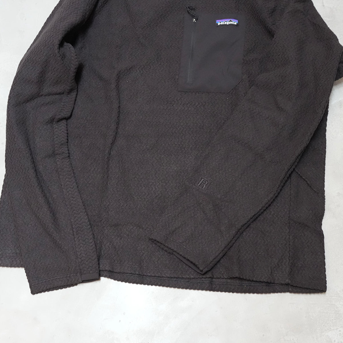 【patagonia】パタゴニア men's R1 Air Crew "3Color"