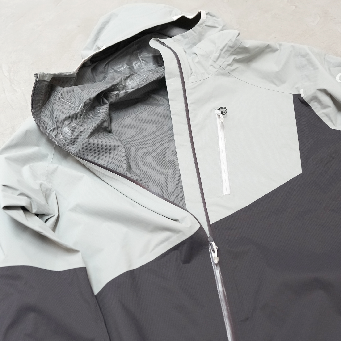 【Rab】ラブ men's Downpour Trail Light Jacket "2Color"