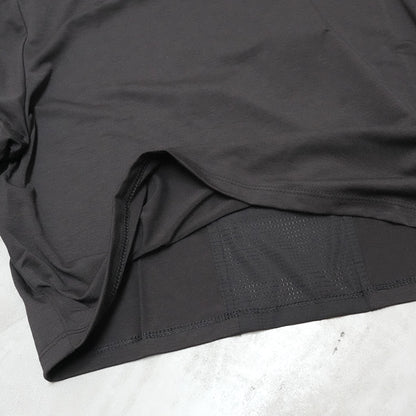 【Rab】ラブ women's Rivelin Crop Tee "Black" ※ネコポス可