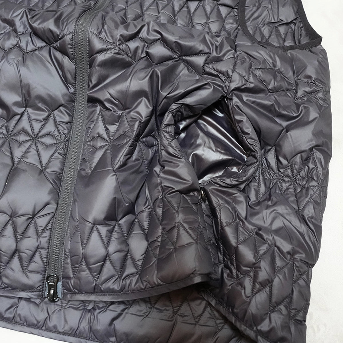 【South2 West8】サウスツーウエストエイト men's 〈SOUTH2 WEST8〉x〈TAION〉 Inner Down Vest "Black"