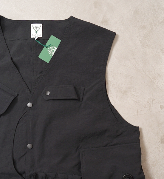 【South2 West8】サウスツーウエストエイト men's Tenkara Vest-Nylon Oxford "Black"