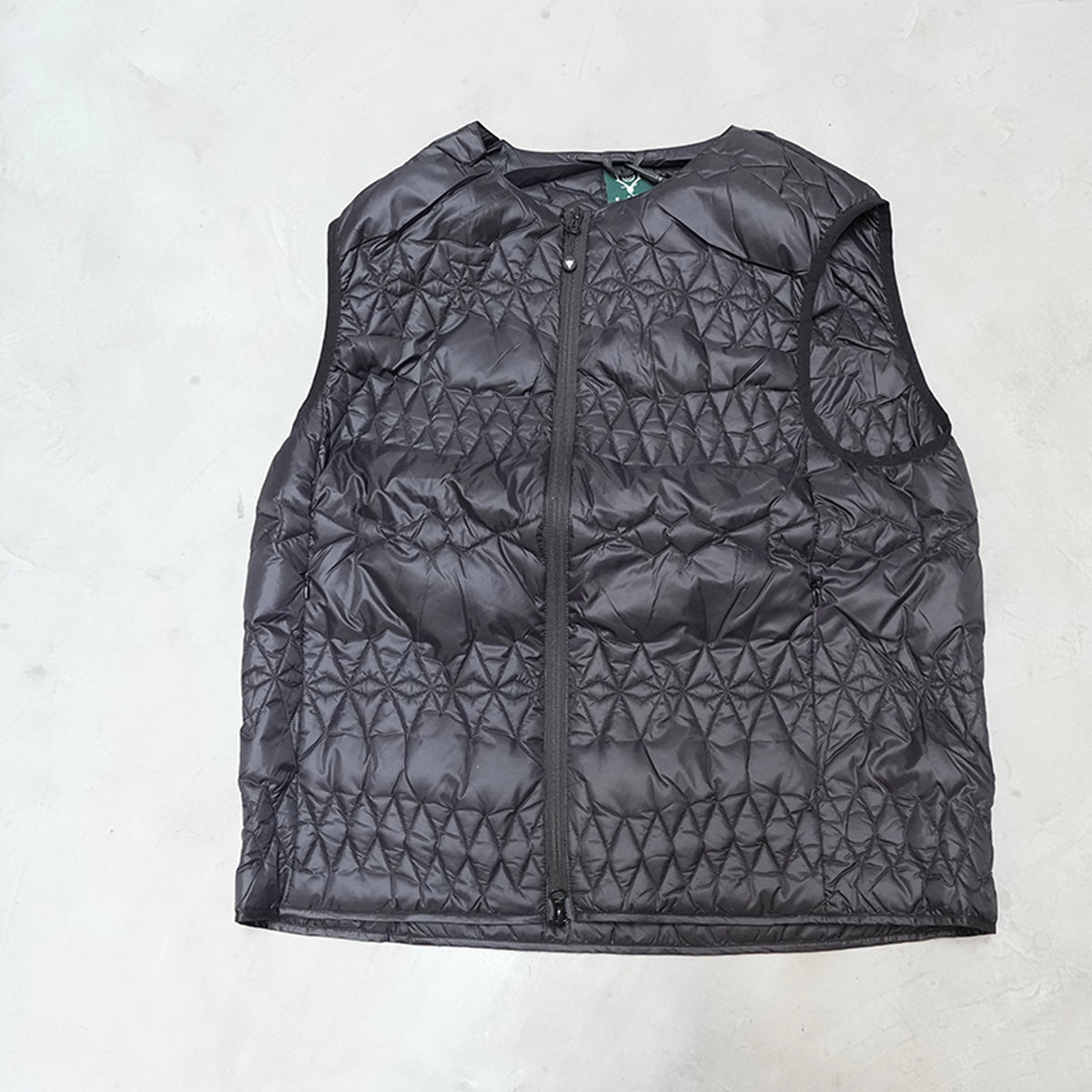 【South2 West8】サウスツーウエストエイト men's 〈SOUTH2 WEST8〉x〈TAION〉 Inner Down Vest "Black"