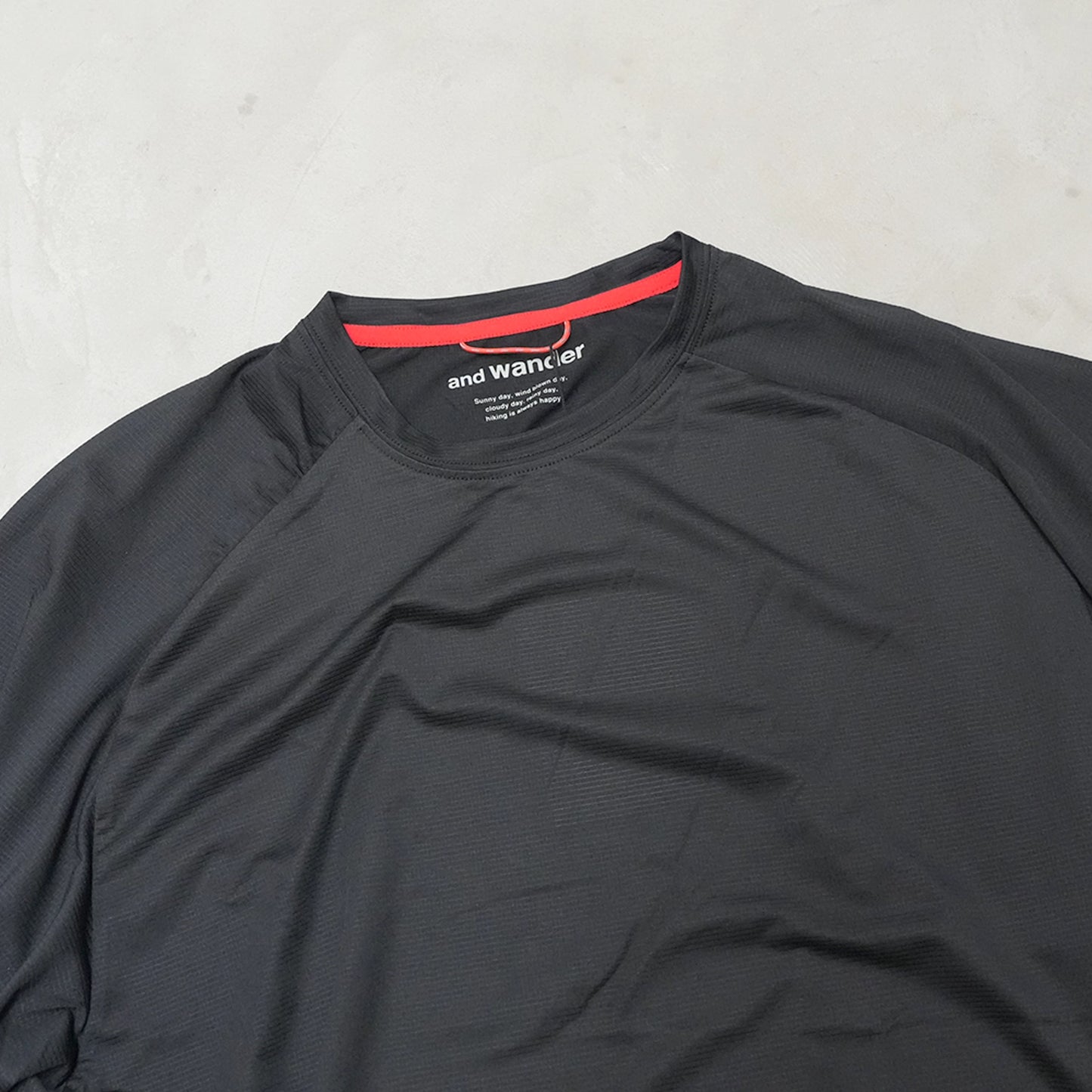 【and wander】アンドワンダー Altra × and wander SS T "Black" ※ネコポス可