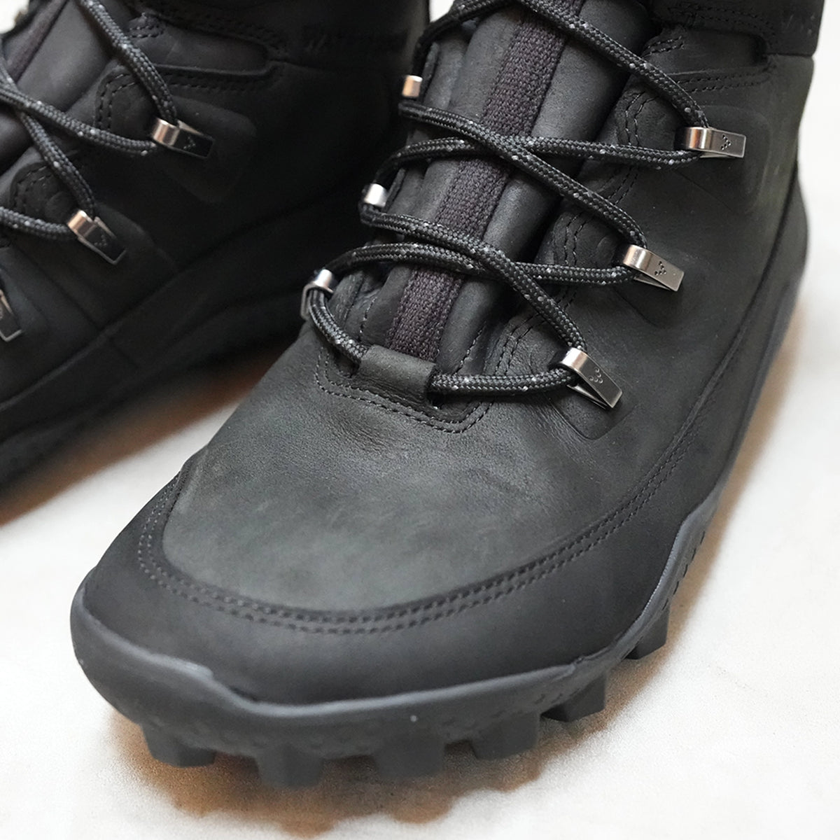 【VIVOBAREFOOT】ヴィヴォ ベアフット women's Tracker Winter Ⅲ SG "Obsidian"