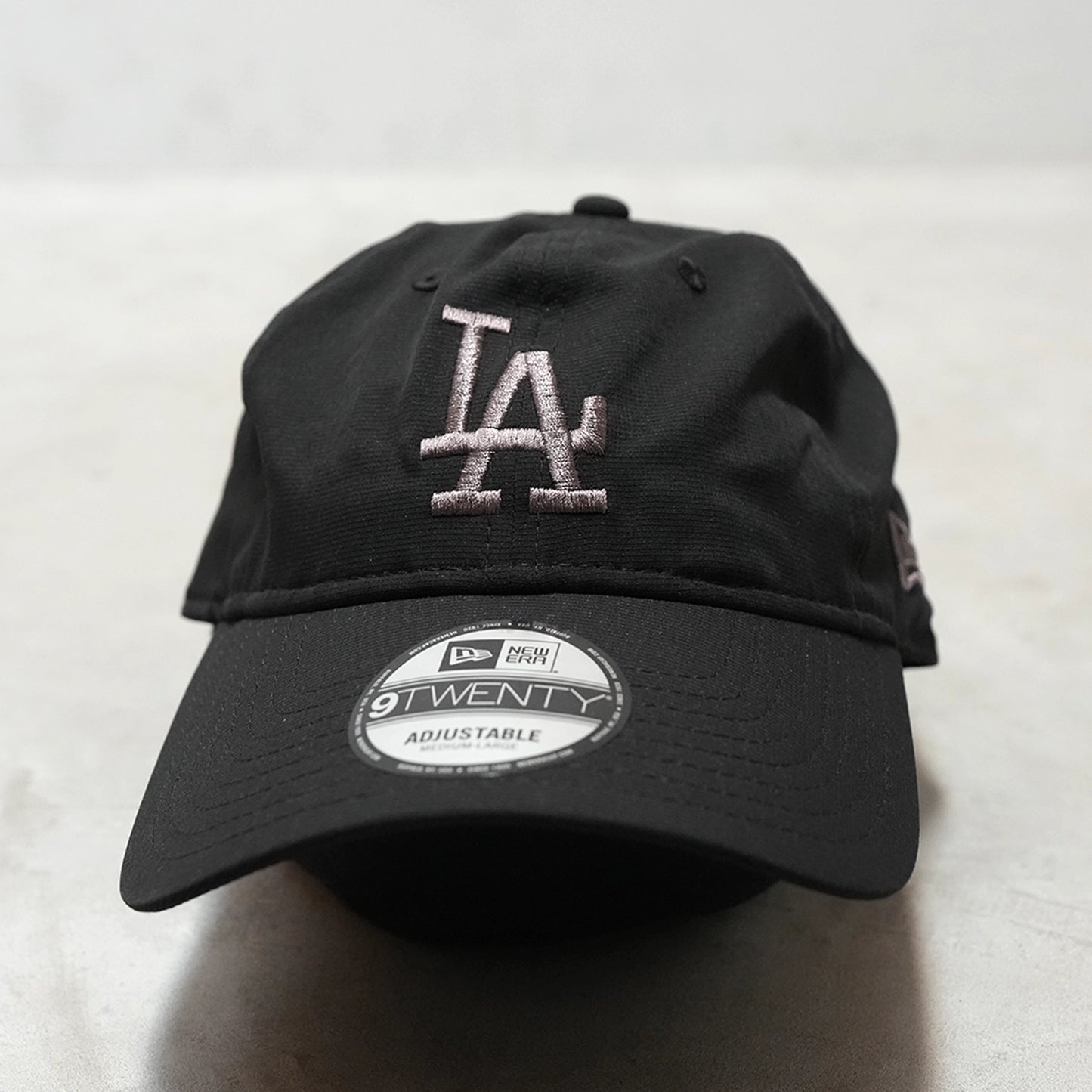 【NEW ERA OUTDOOR】ニューエラアウトドア 9TWENTY Velcro Strap Tech Air "3Color"