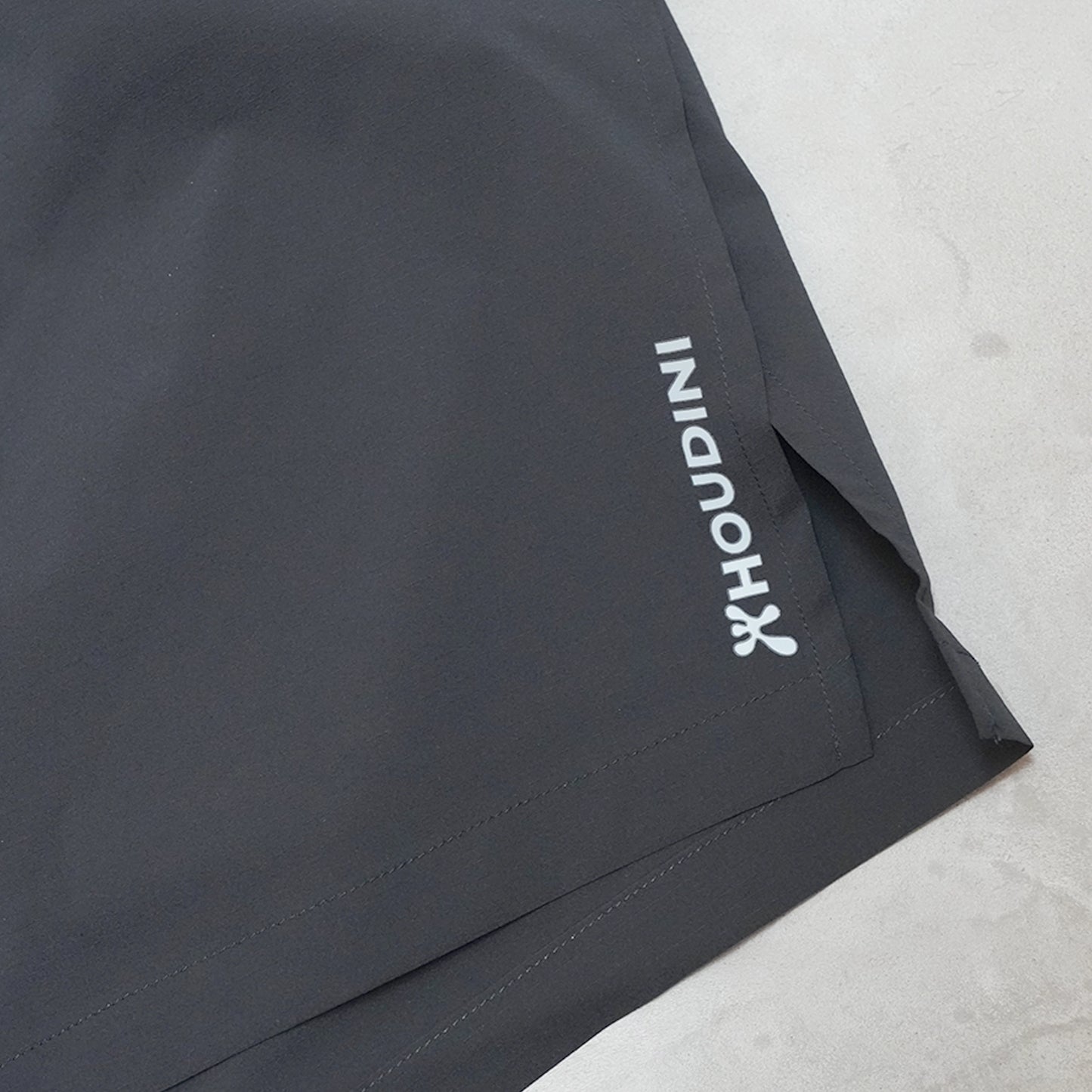 【HOUDINI】フーディニ men's Pace Split Shorts "True Black"