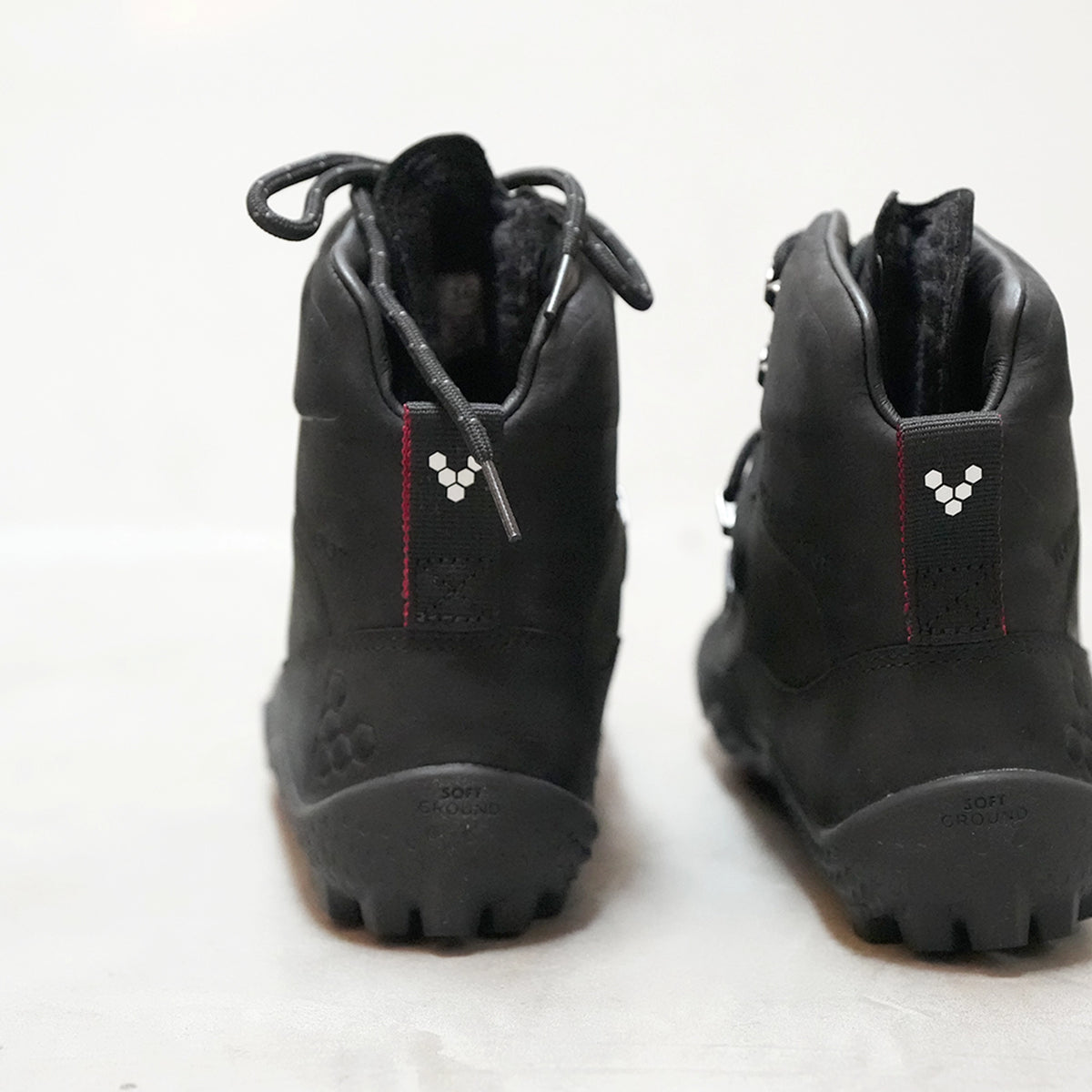 【VIVOBAREFOOT】ヴィヴォ ベアフット men's Tracker Winter Ⅲ SG "Obsidian"