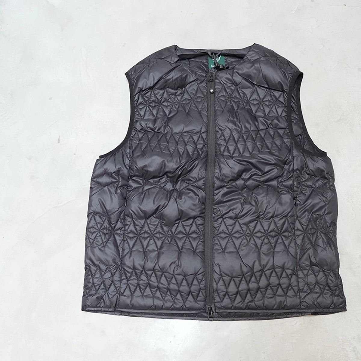 【South2 West8】サウスツーウエストエイト men's 〈SOUTH2 WEST8〉x〈TAION〉 Inner Down Vest "Black"