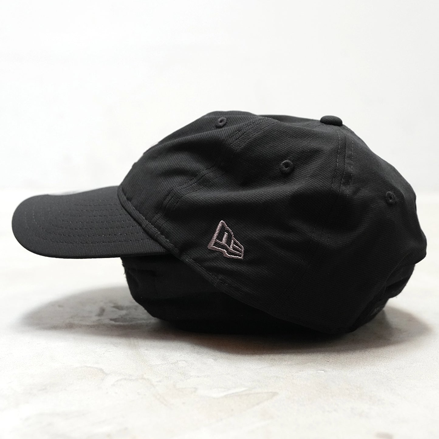 【NEW ERA OUTDOOR】ニューエラアウトドア 9TWENTY Velcro Strap Tech Air "3Color"
