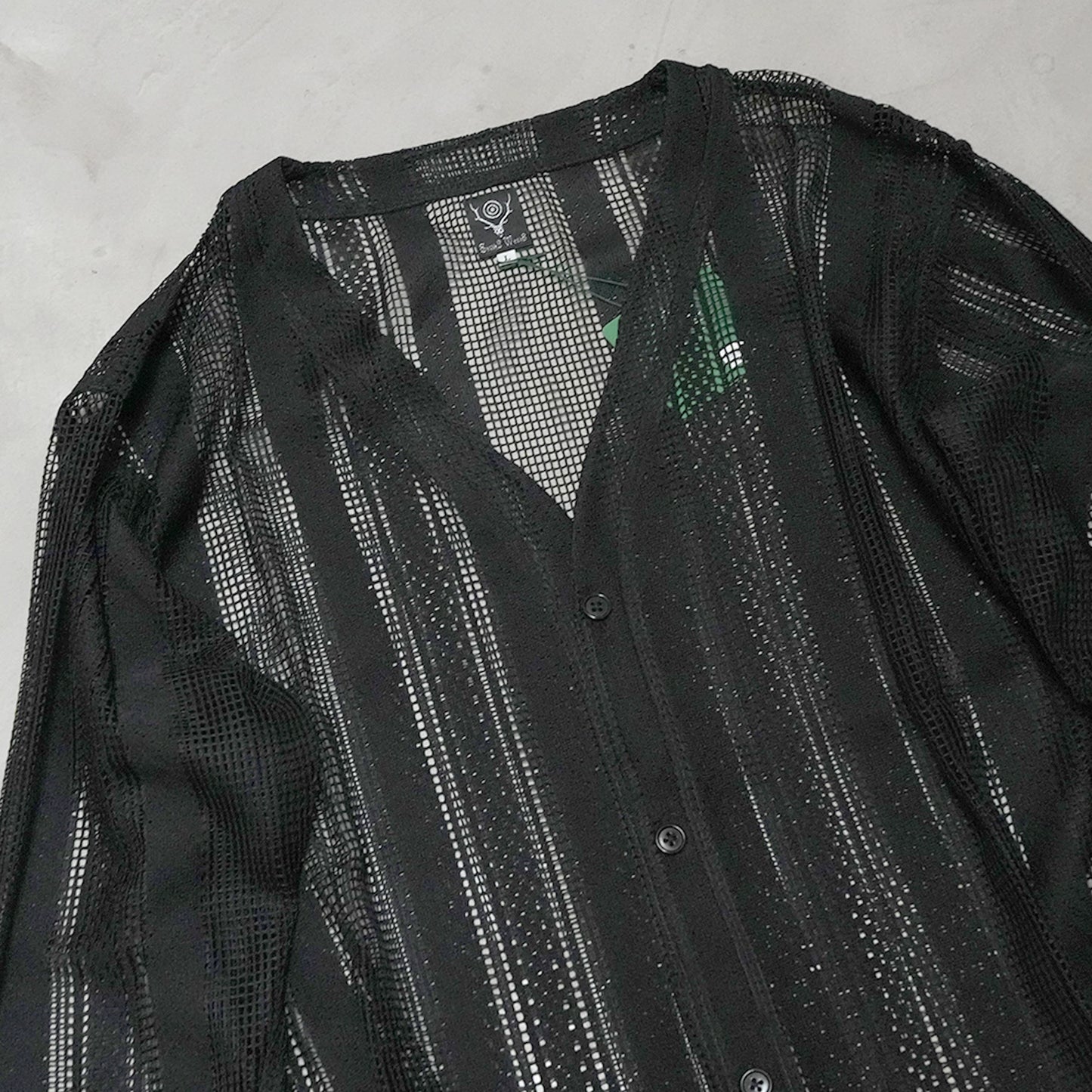 【South2 West8】サウスツーウエストエイト men's V-Neck Cardigan - Poly Lace Jq. "Black"