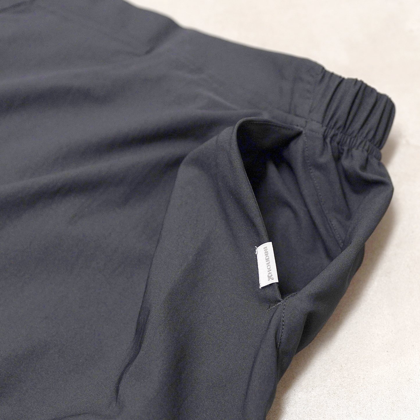 【HOUDINI】フーディニ women's Walkabout Skirt "True Black"