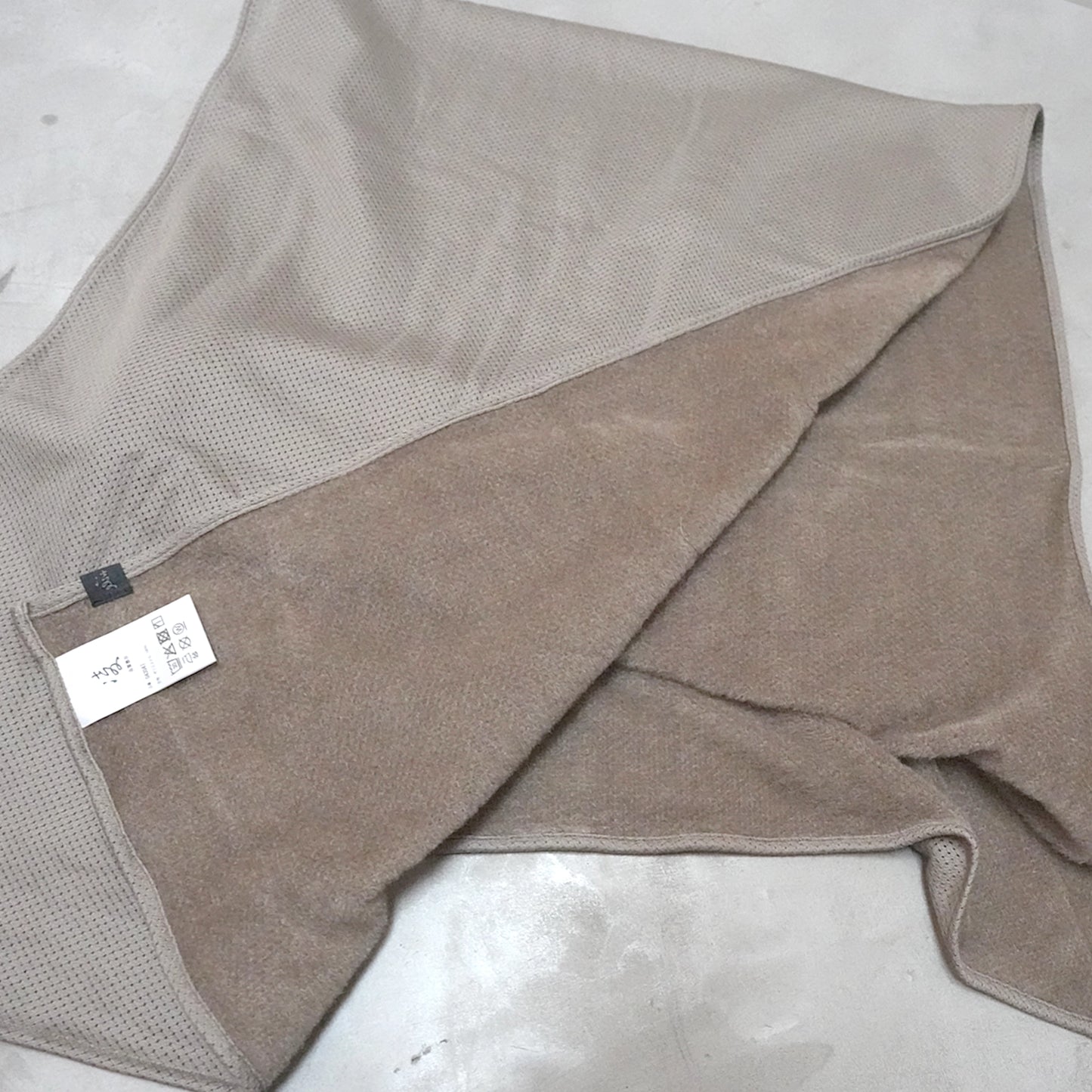 【凌 しのぎ】AXESQUIN カルフワタオル "3Color"