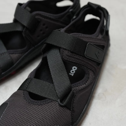 【VIVOBAREFOOT】ヴィヴォ ベアフット women's Tracker Sandal "Obsidian"