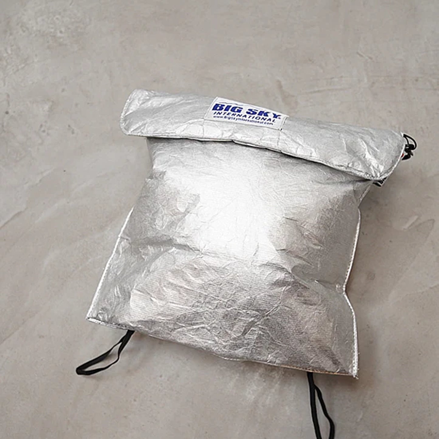 【BIG SKY】ビッグスカイ Insulated Pouch Medium "Silver" ※ネコポス可